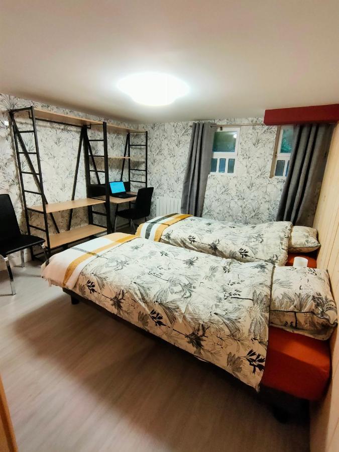 Maison Avec Sous Sol Independant Et Parking A 2Km De Versailles Buc  Eksteriør billede