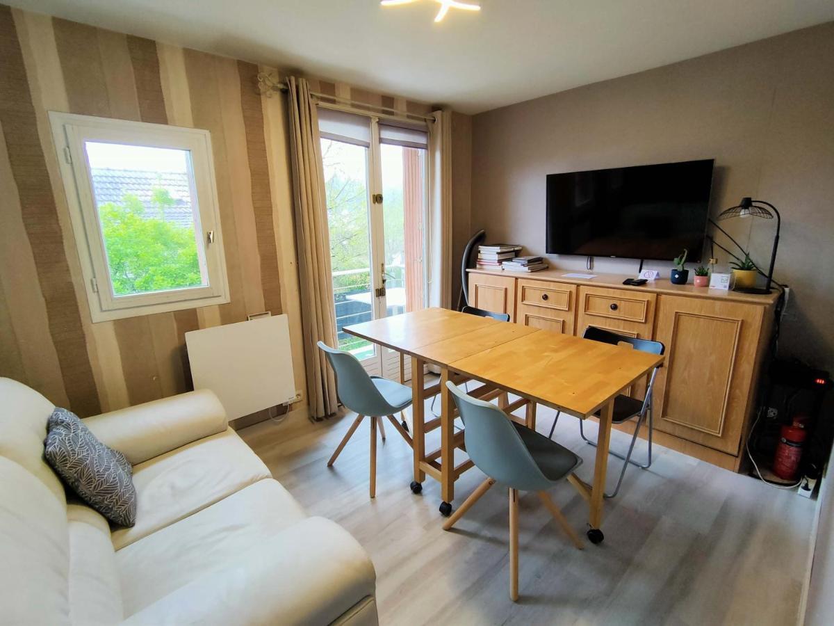 Maison Avec Sous Sol Independant Et Parking A 2Km De Versailles Buc  Eksteriør billede