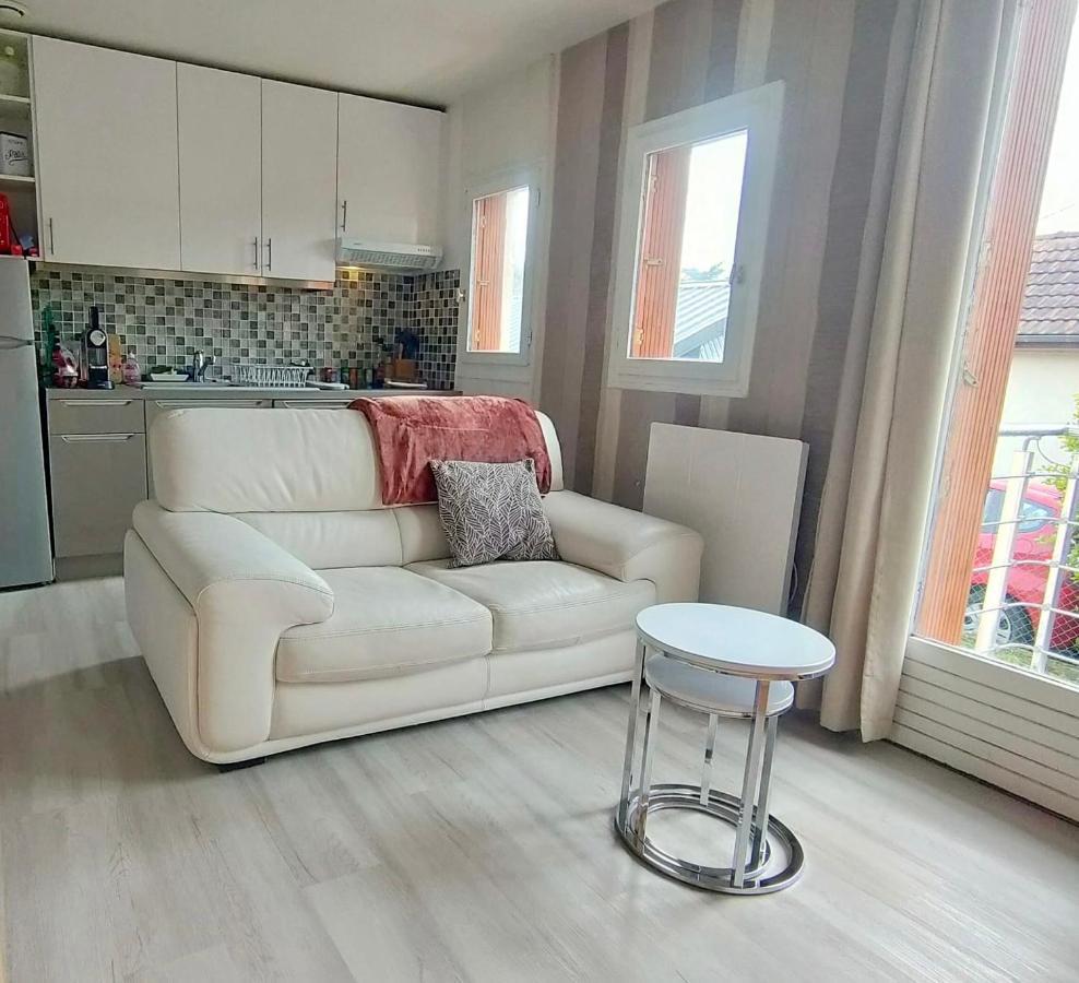 Maison Avec Sous Sol Independant Et Parking A 2Km De Versailles Buc  Eksteriør billede